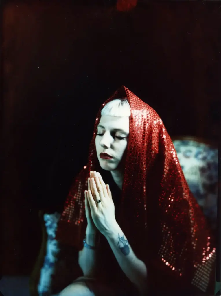 Portrait sur papier couleur – 13x18 cm (1h)