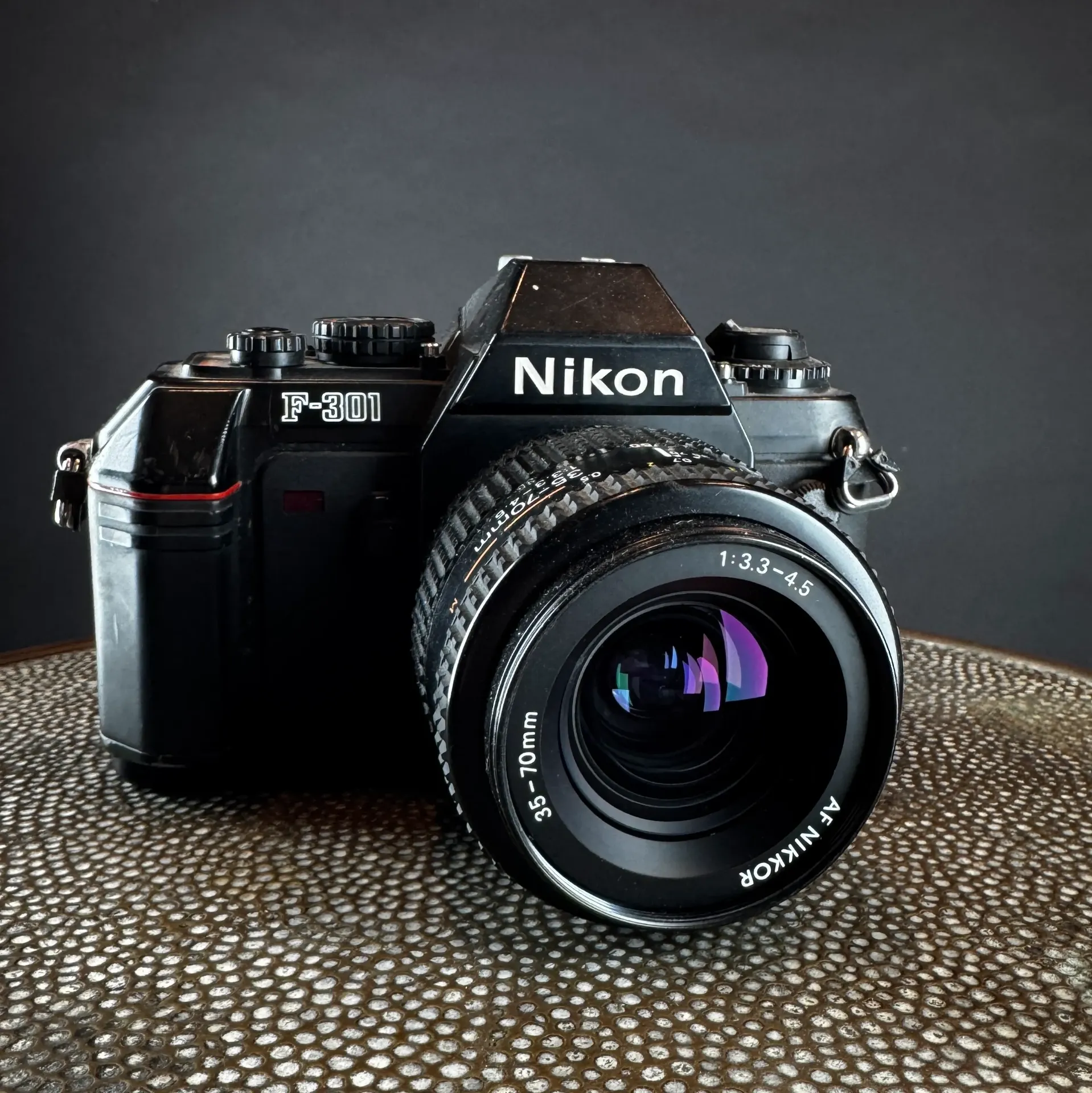 NIKON F-301