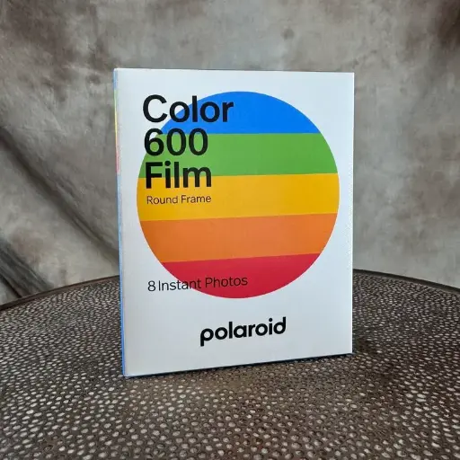 Polaroid Originals 600 Round Instant Color Film - White