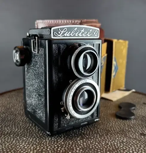Lubitel 2 + housse en cuir + boite d'origine - Ref B4598